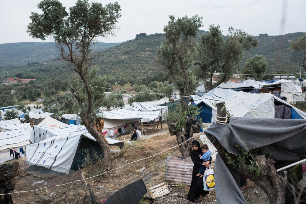 extensie van het vluchtelingenkamp in moria olive grove